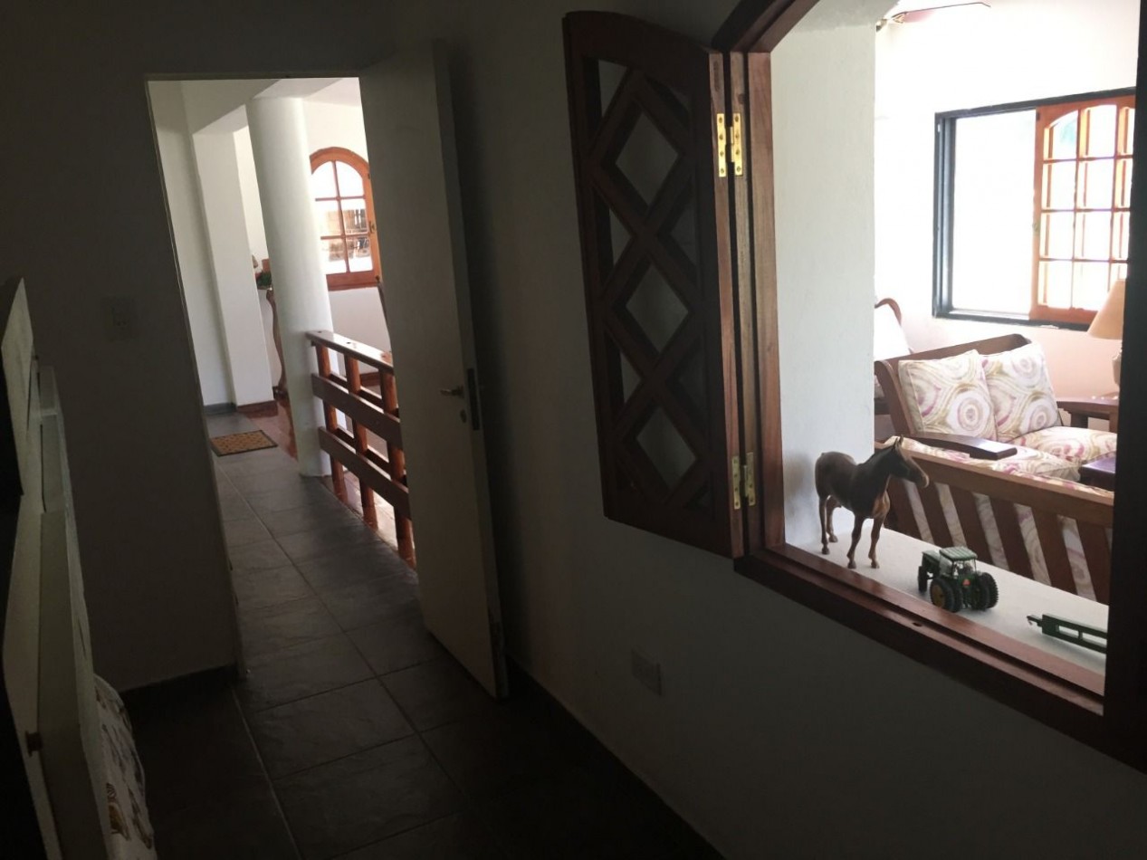 EN VENTA CASA QUINTA SOBRE RUTA