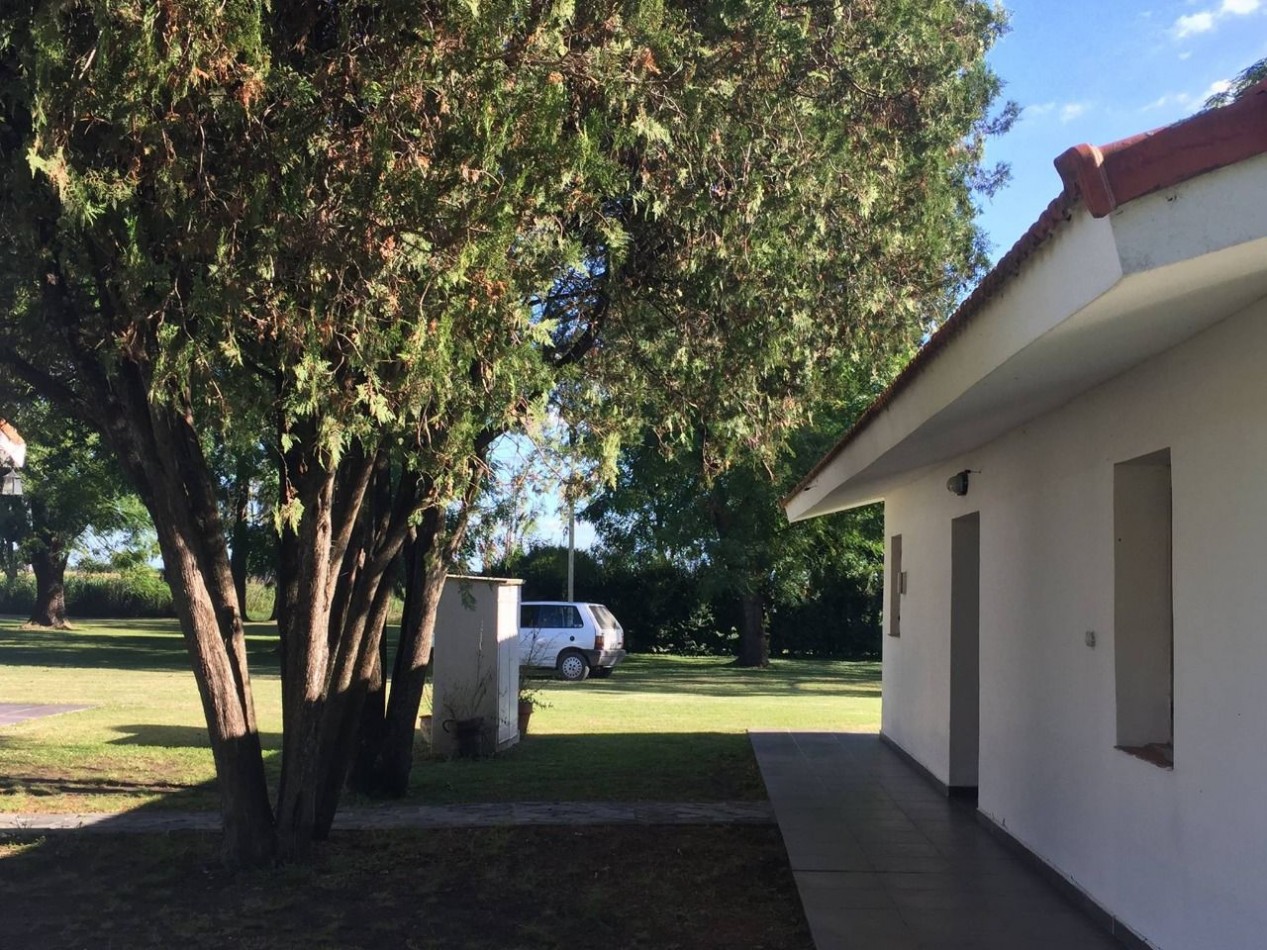 EN VENTA CASA QUINTA SOBRE RUTA