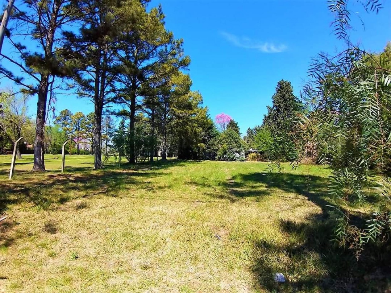 SE VENDE HERMOSO TERRENO EN LAS ACACIAS