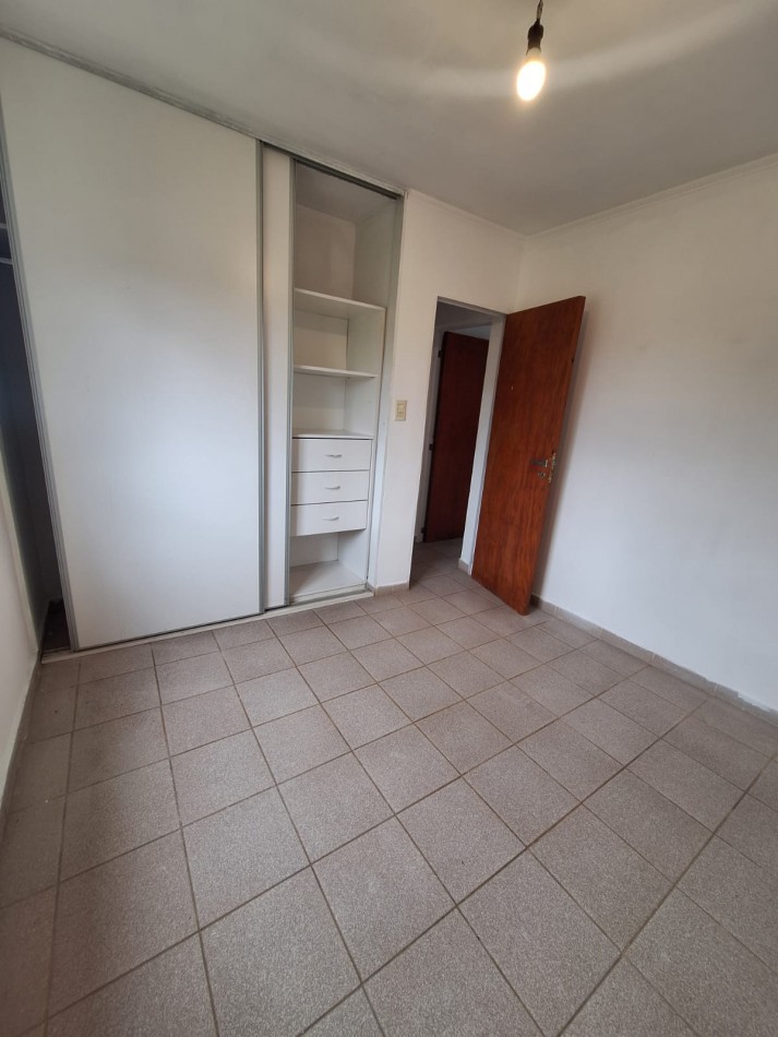 ALQUILO DUPLEX EN COMPLEJO CERRADO