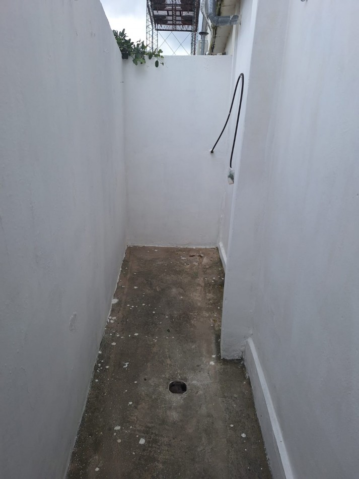 ALQUILO DUPLEX EN COMPLEJO CERRADO
