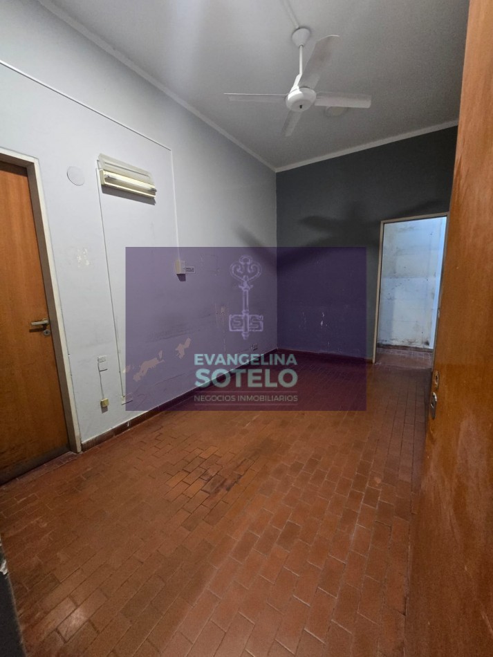 ALQUILO PROPIEDAD  EN MICROCENTRO