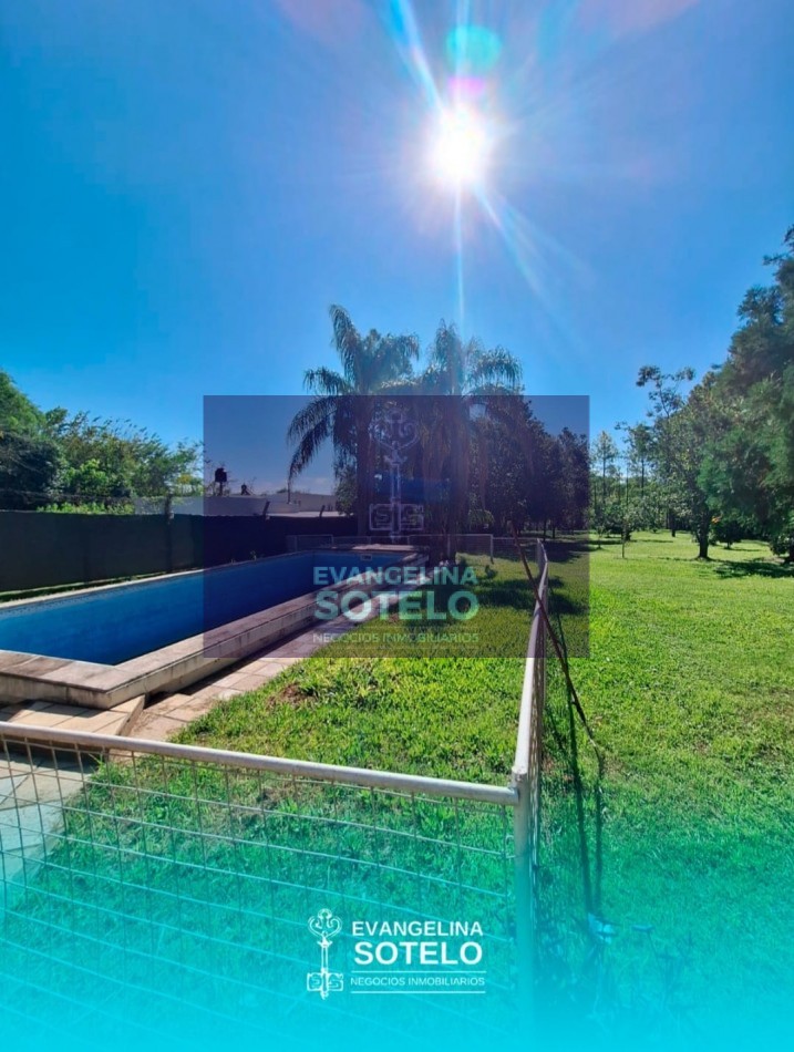 EN VENTA QUINTA UBICADA SOBRE RUTA 12 A METROS DE AUTODROMO CIUDAD DE PARANA.